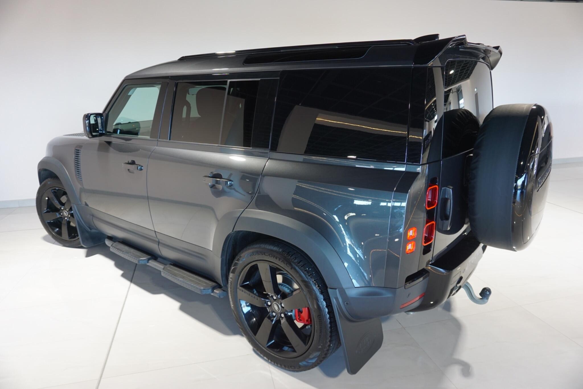 Land Rover Defender 110 3.0 D300 MHEV HSE Hard Top SUV 5dr Diesel Auto 4WD MWB Euro 6 (s/s) (300 ps)